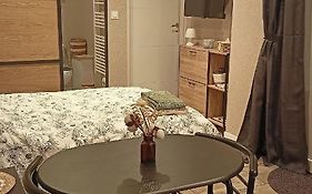 Studio Proche Circuit Prenois